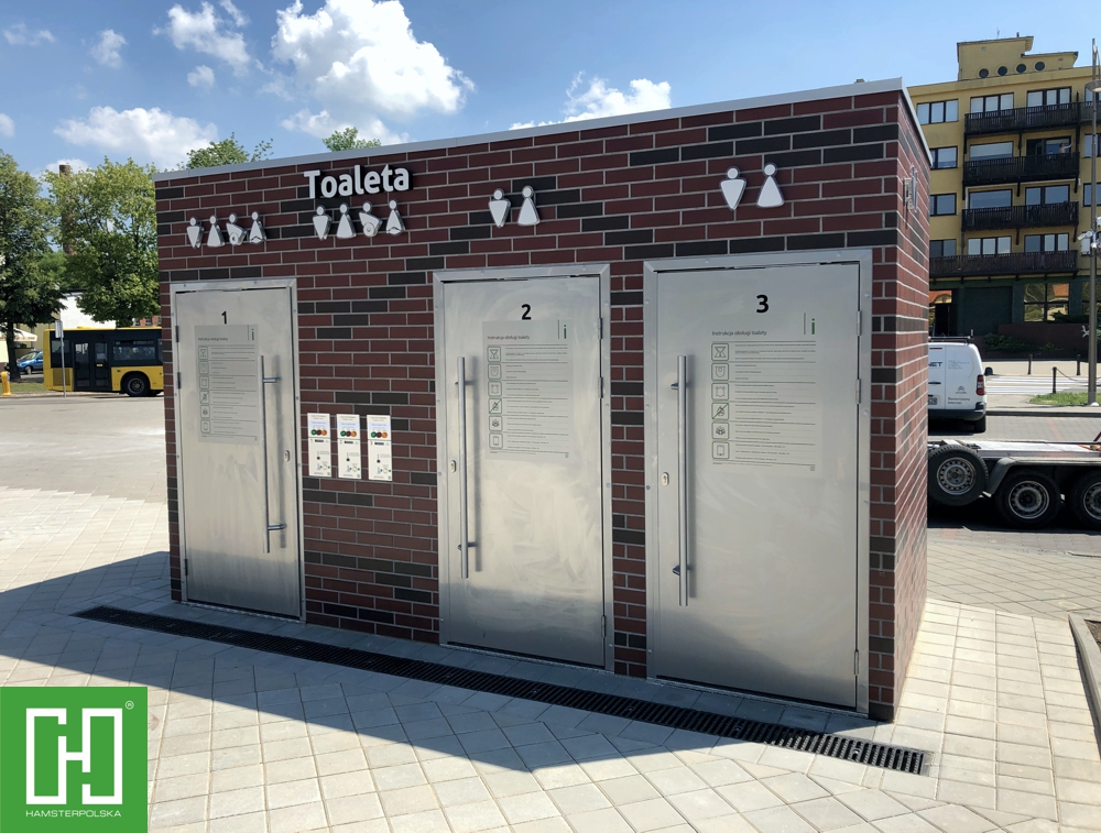 Automatyczna toaleta publiczna Papilio Trio Klinkier w Lubinie przy ul. Kolejowej