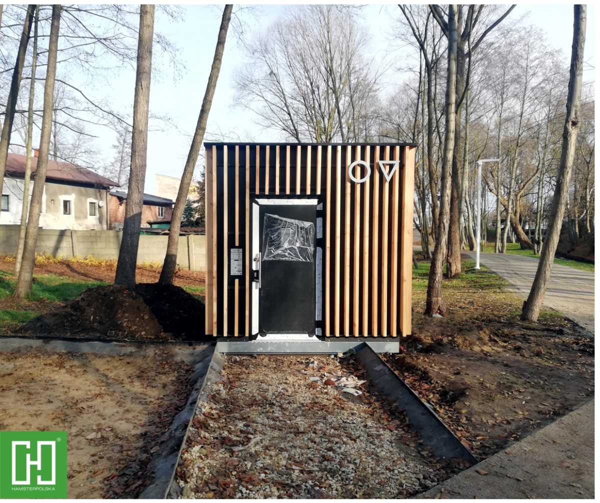 Automatyczna toaleta publiczna Papilio UNO Primo Wood w Lublińcu